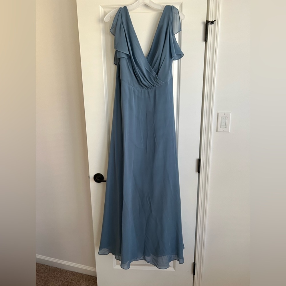 NWT David’s Bridal Flutter Sleeve Bridesmaid Dress, UNALTERED, 16, Steel Blue